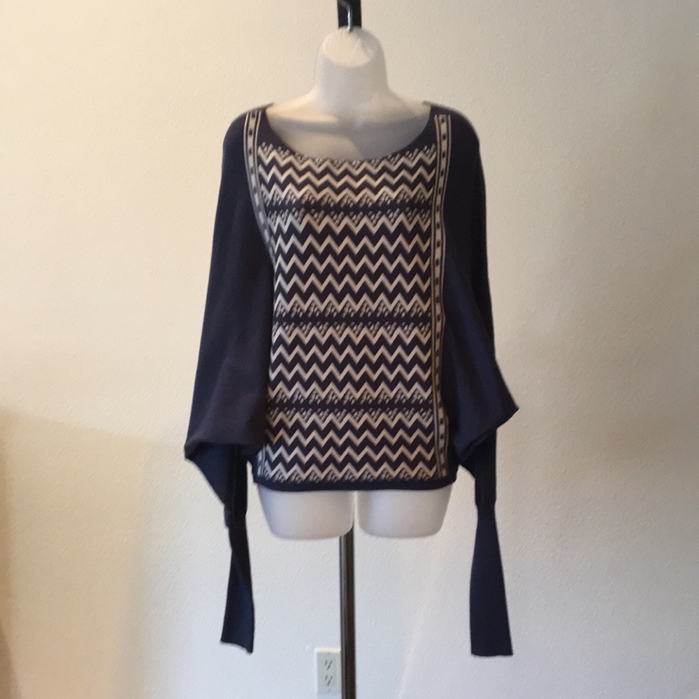Bat sleeved steel blue top